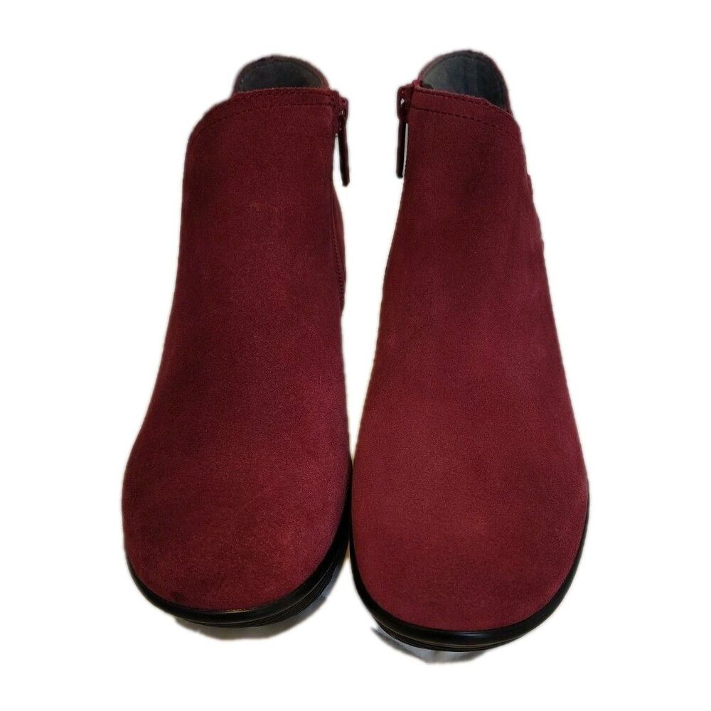 Skechers Burgundy Suede Wedge Booties - Women’s Size 7.5 NWOT - Picture 3 of 9